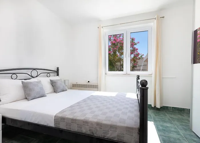 Maya S Mit Terrasse By Interhome